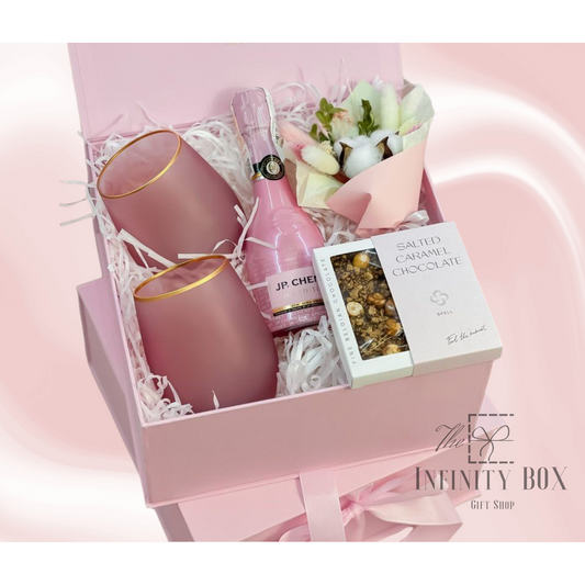 THE SWEET TREAT BOX
